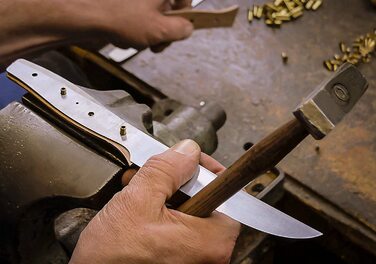 Нож для хлеба Windmill из нержавеющей стали, рукоять из красного бука, 19.5 см, с защитой лезвия prymo. de®
