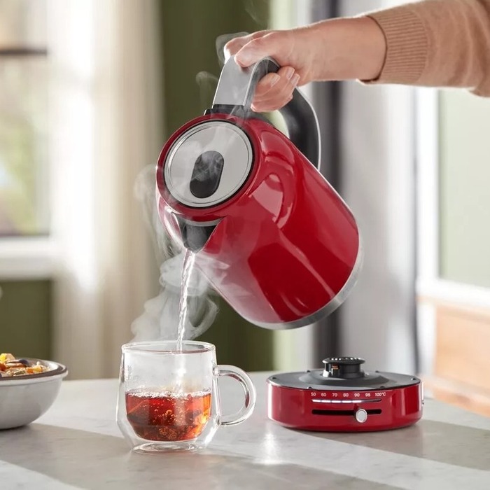 Электрочайник 1,7 л Empire Red KitchenAid