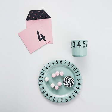 Детский набор розовый Melamingeschirr-Set The Numbers Design Letters